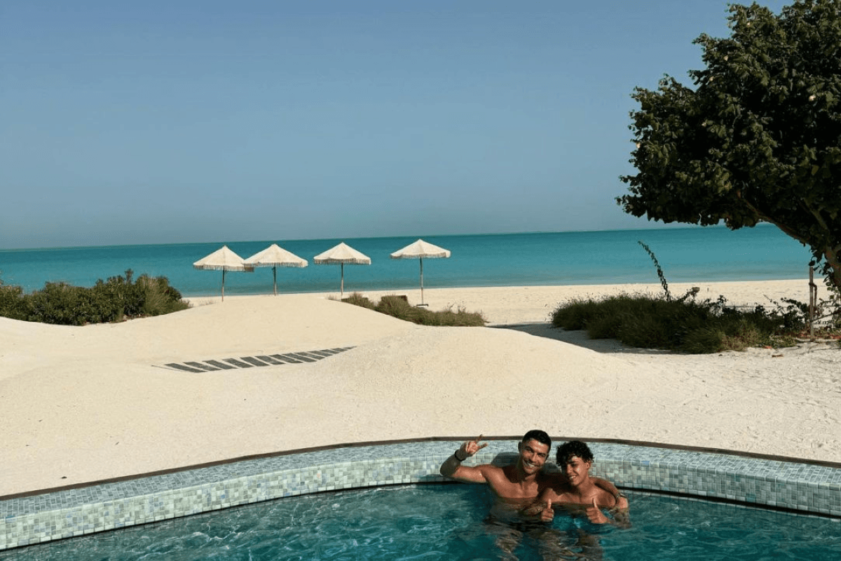 You can experience a night in Cristiano Ronaldo's chosen Red Sea resort for SAR4900