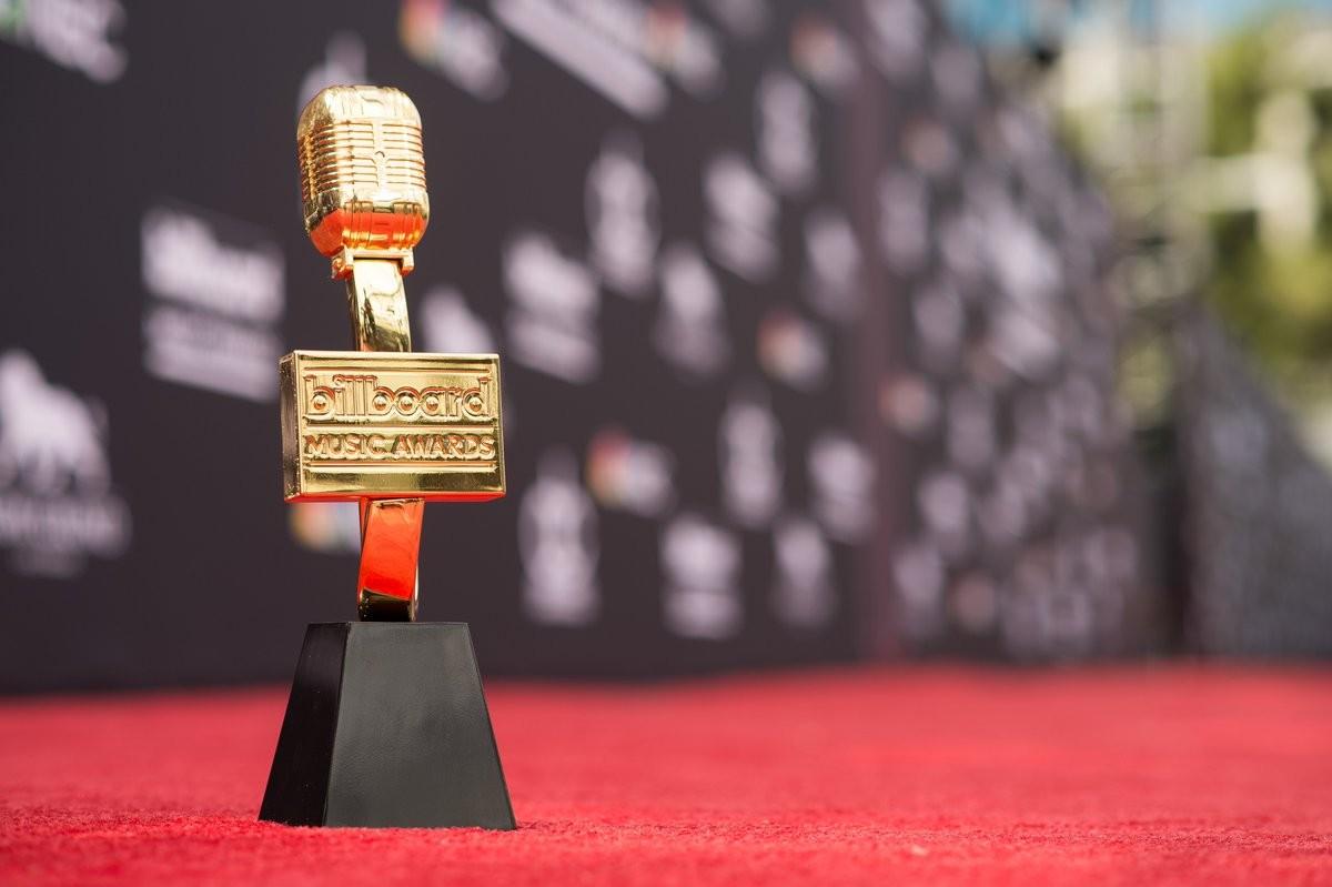 Twitter: Billboard Music Awards