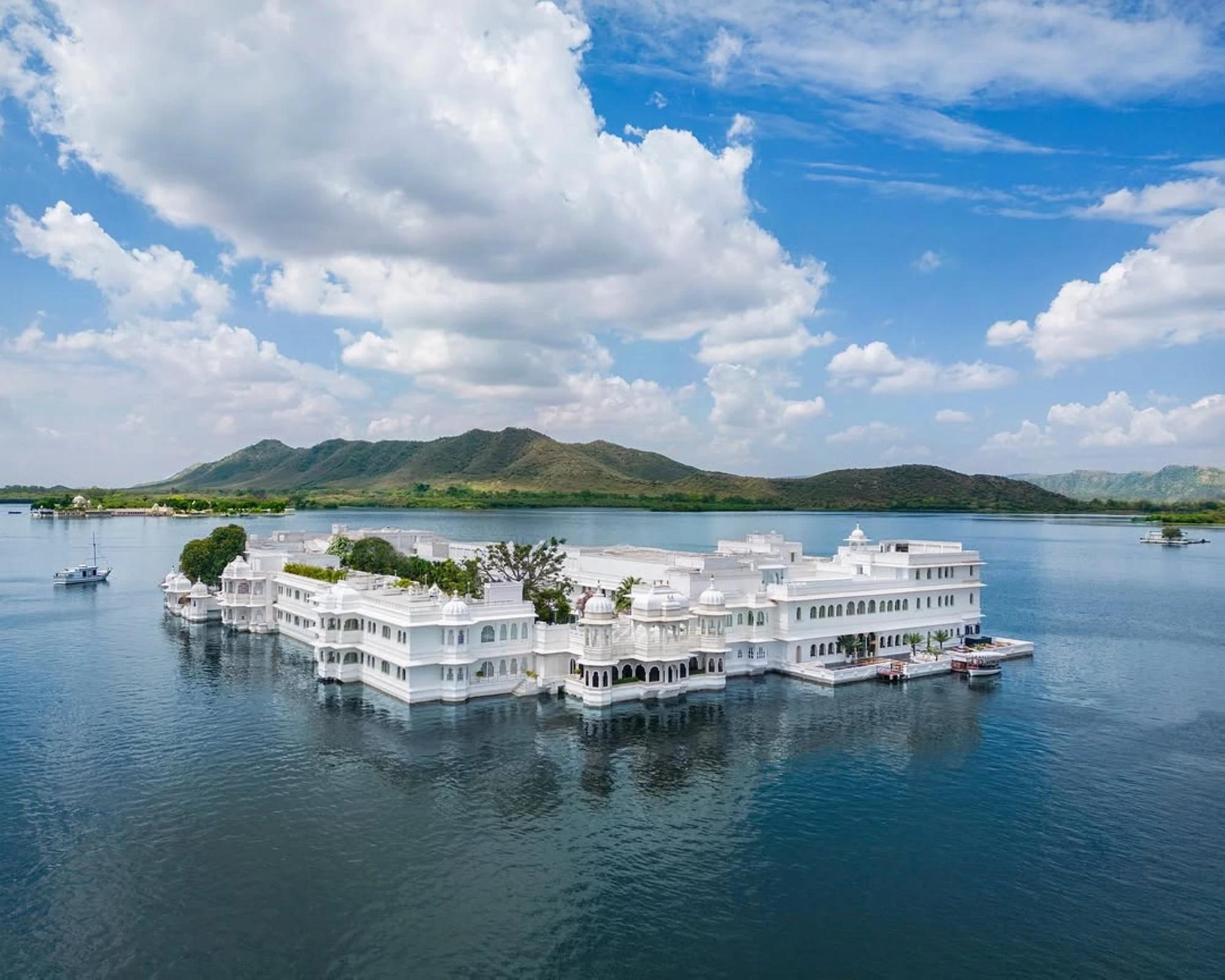 7 ultra-luxe and unique hotel suites you haven't stayed in yet