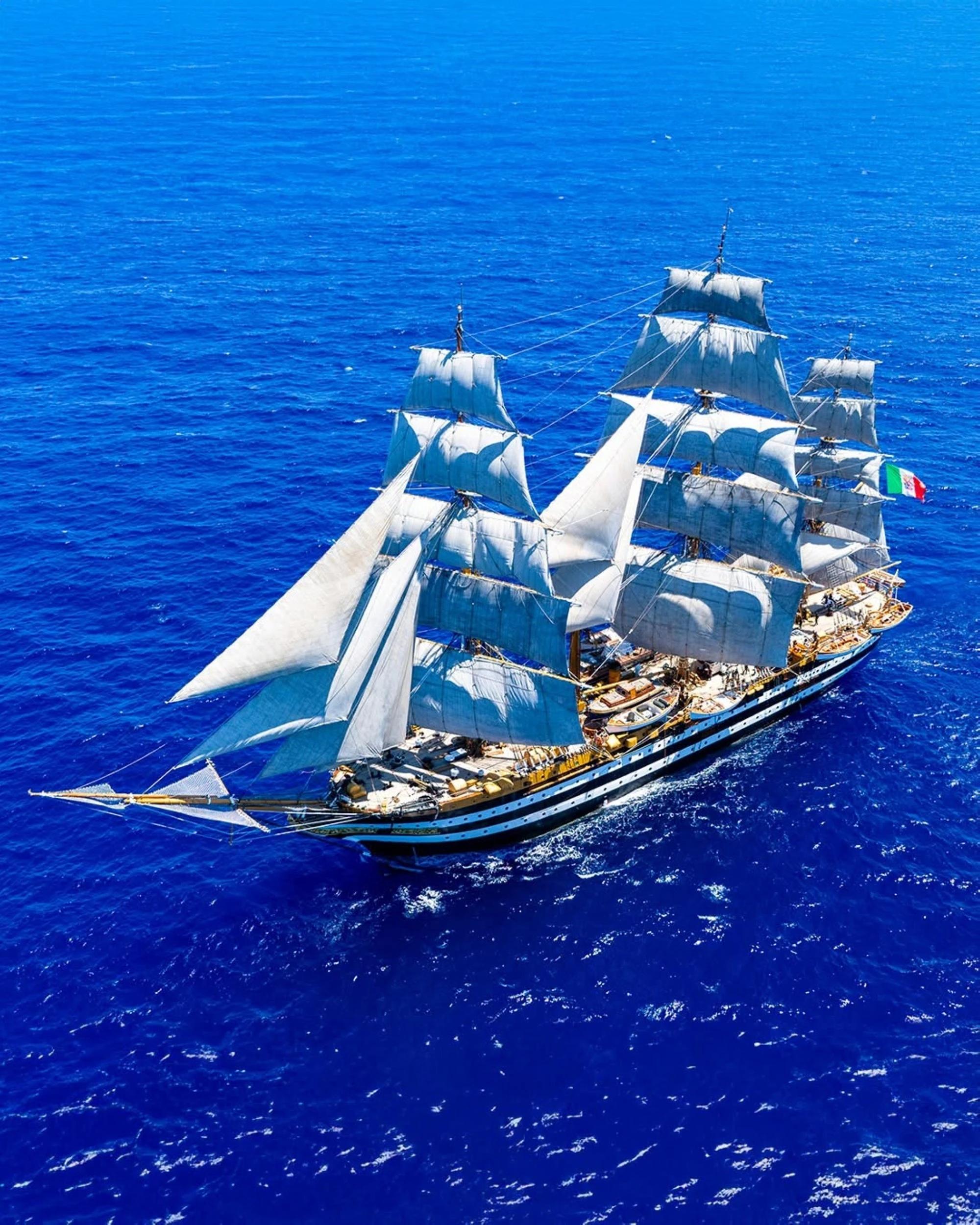 Amerigo Vespucci - "Most Beautiful Ship in the World" arrives in Jeddah | LIST