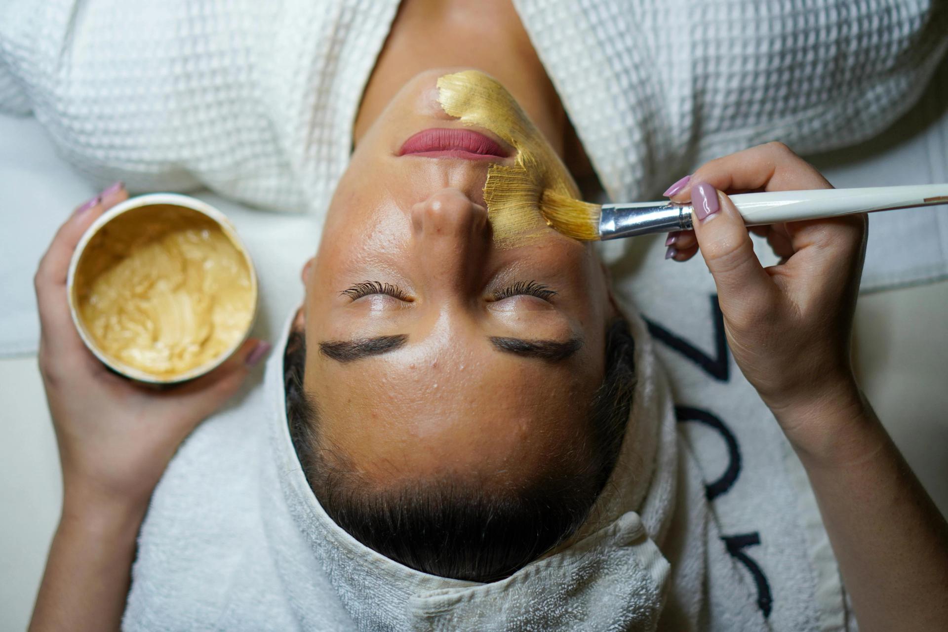 Don't miss these shopping, relaxation and travel deals this Founding Day