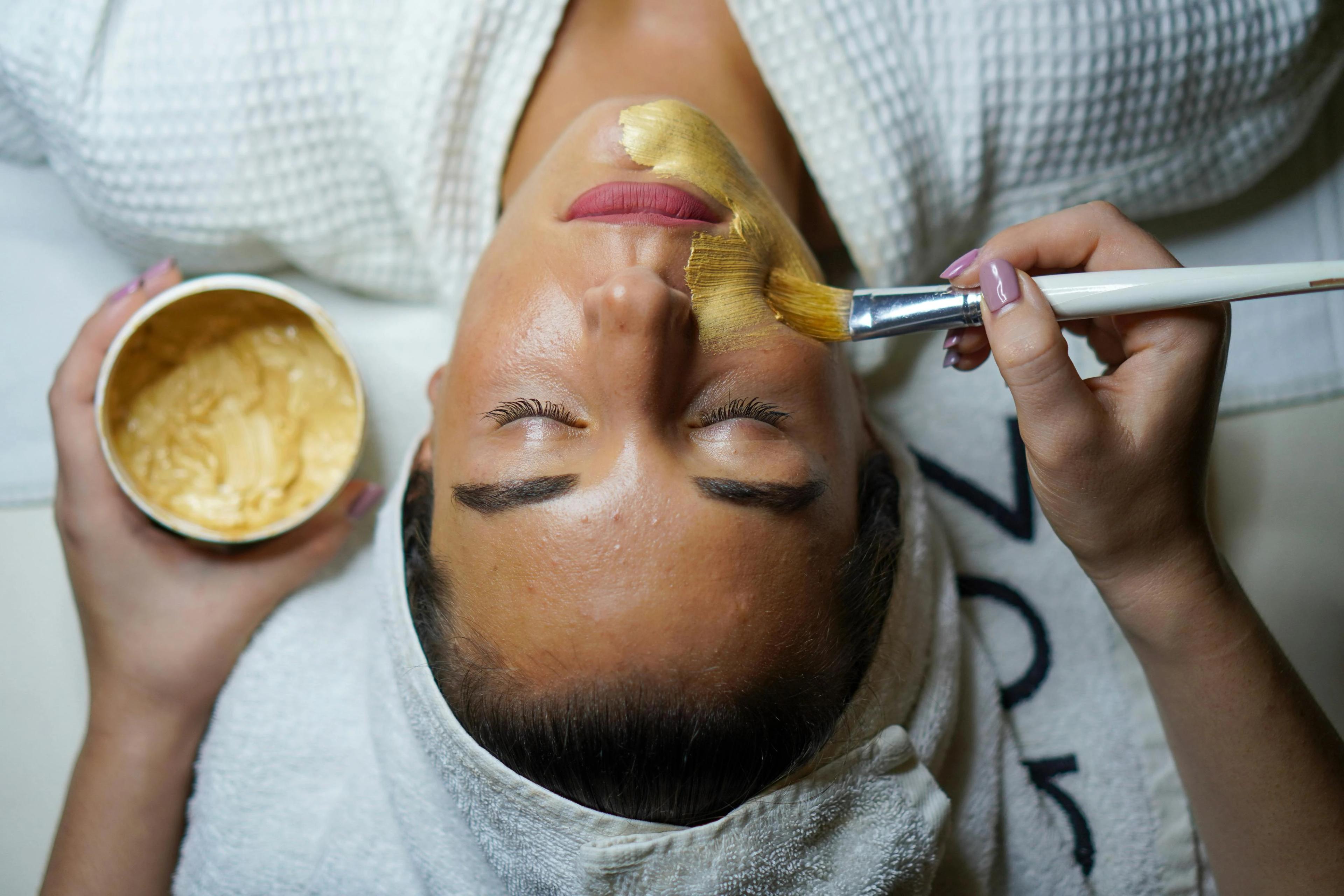 Don't miss these shopping, relaxation and travel deals this Founding Day
