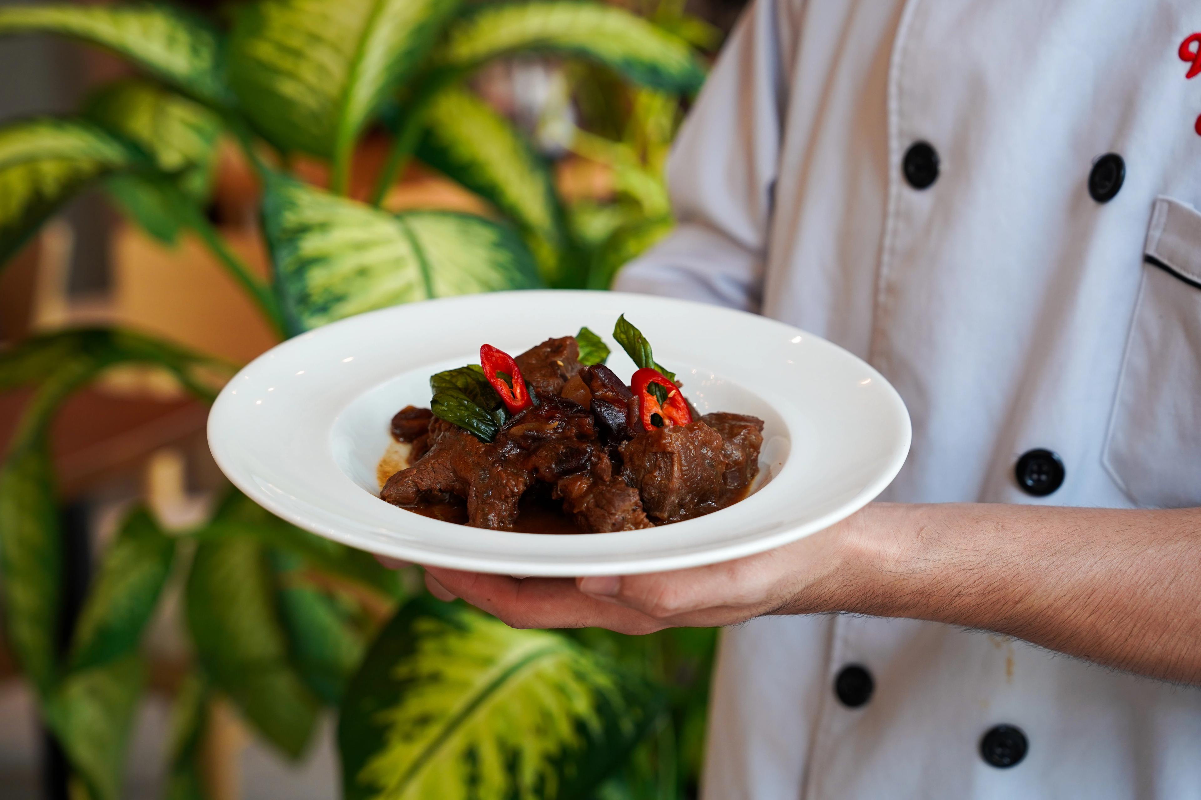 Impress your guests with this 'Slow-cooked Beef and Dates' dish from Vietnamese Foodies