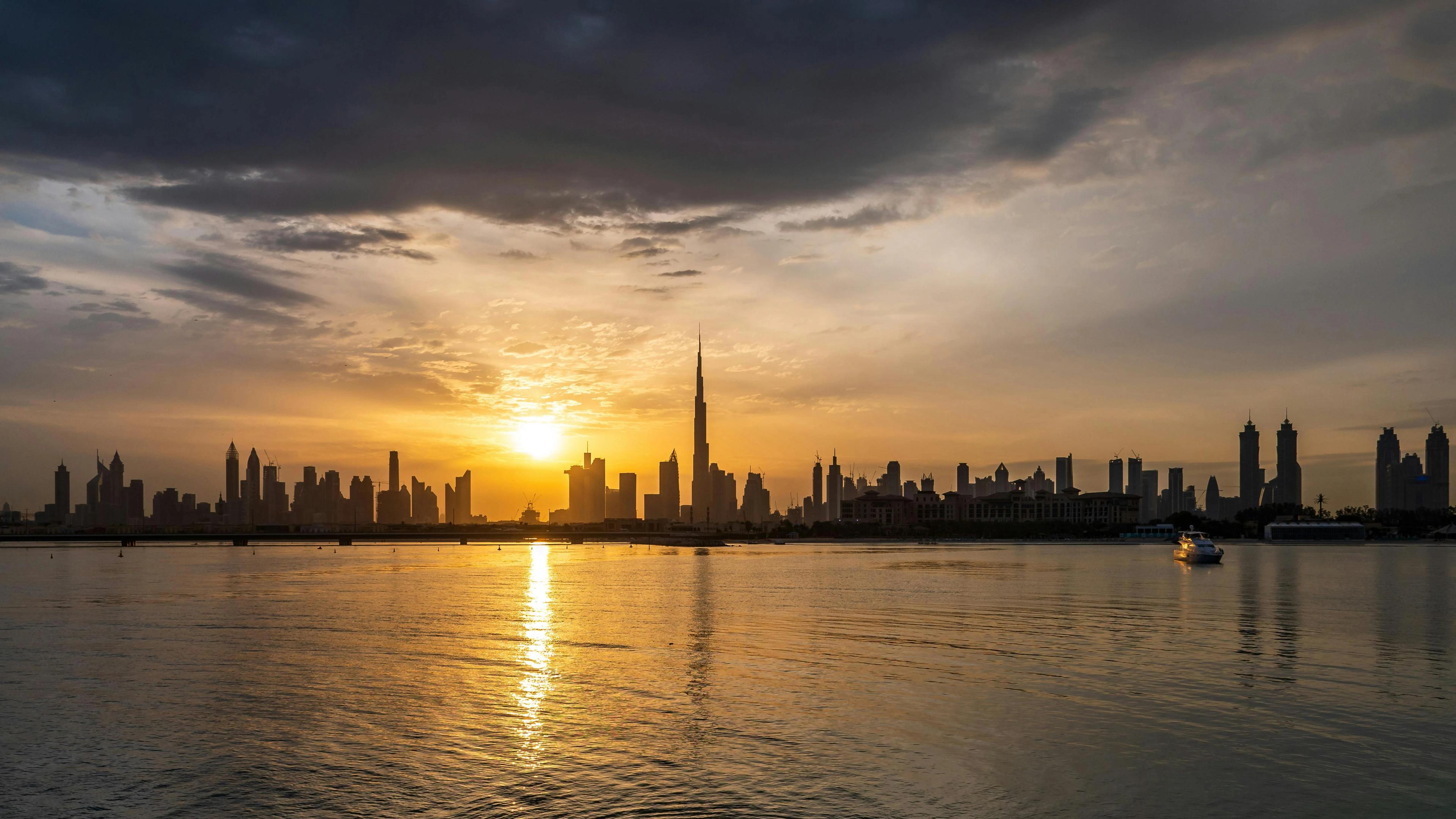 Best ways to get to the United Arab Emirates
