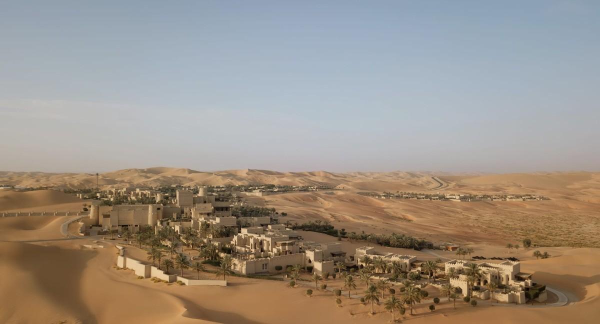 قصر السراب: فخامة الإقامة في الصحراء
