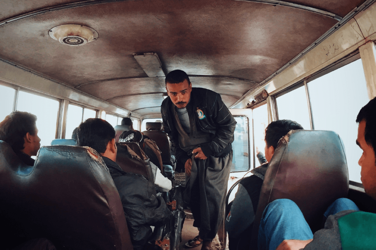 صُورٌ من الحياة