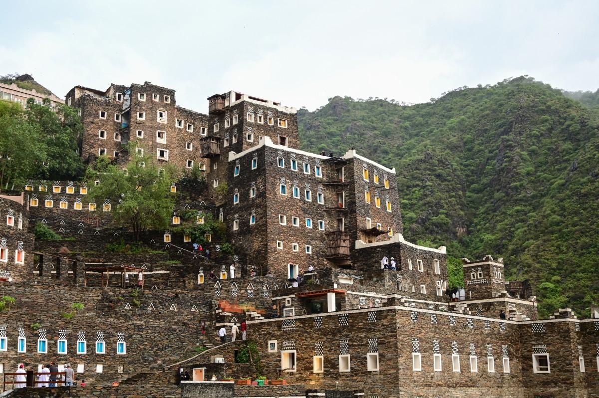 مفاجآت موسم عسير بنسخته الثانية