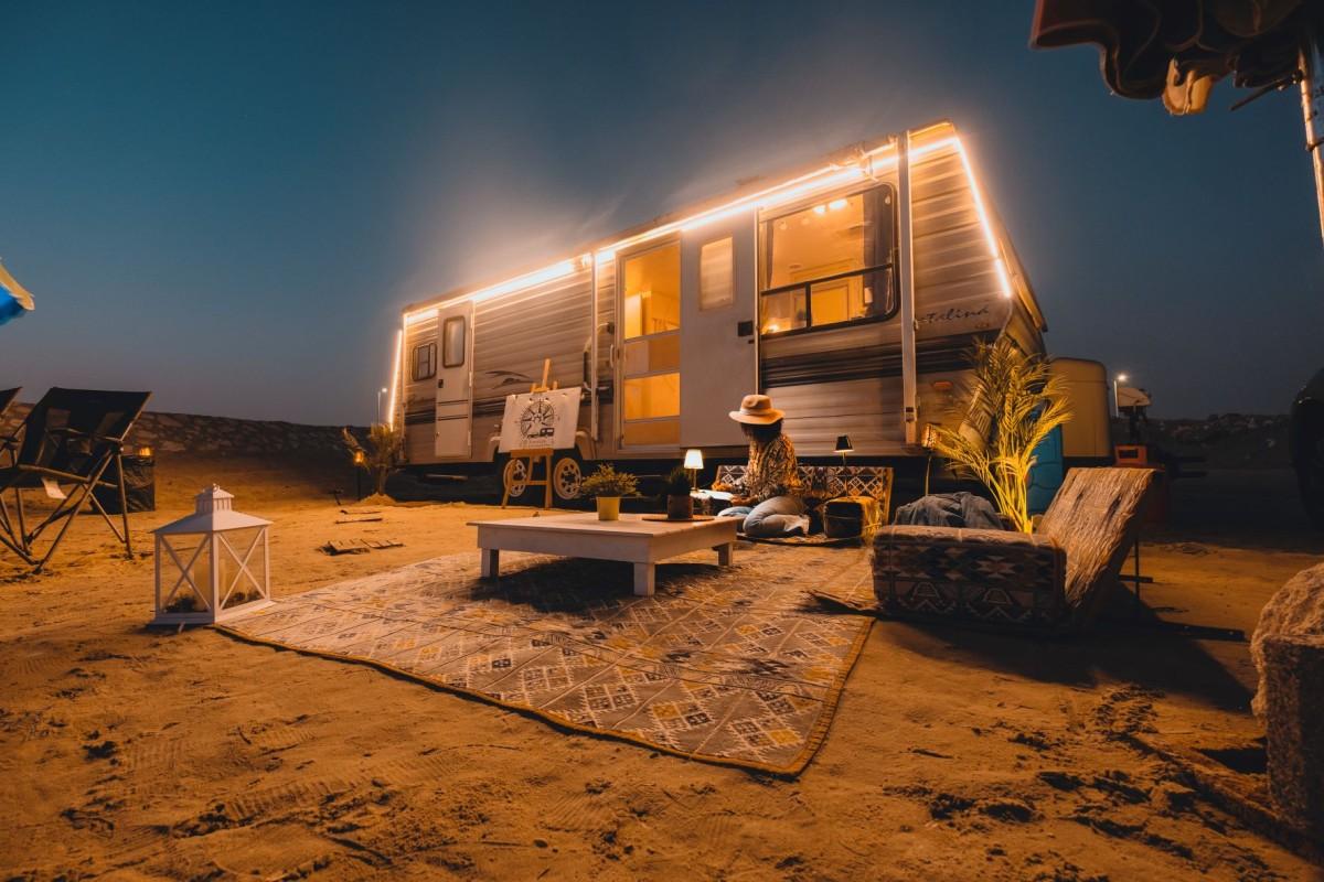 تجربة العيش في كارافان