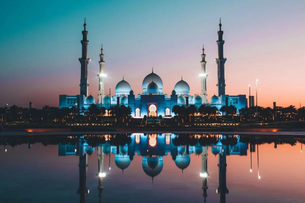 العبور الفاخر: من الرياض إلى كل العالم