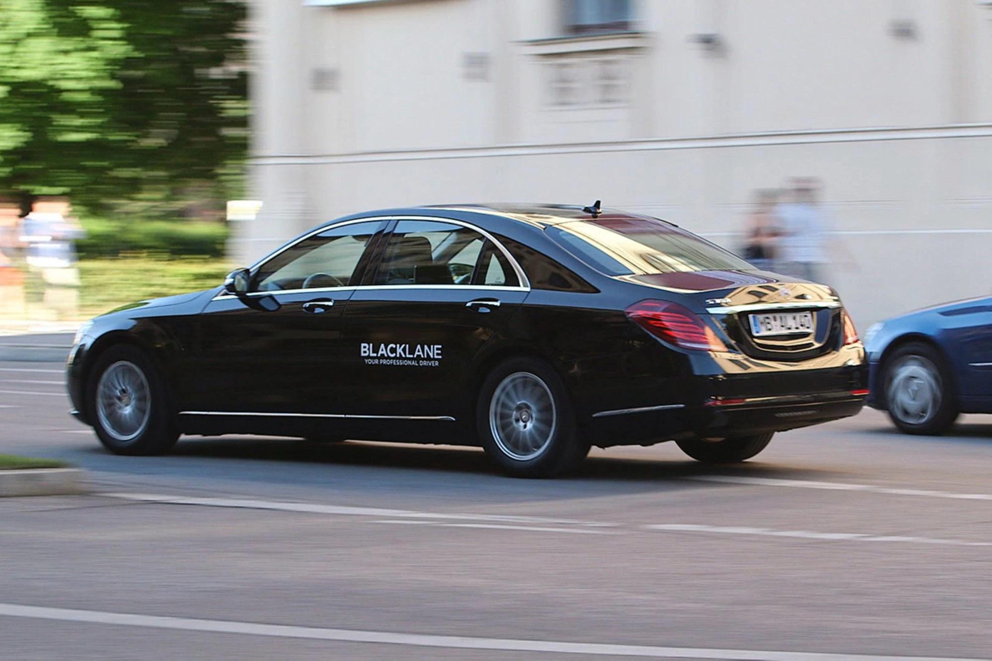 طيران الرياض وبلاك لاين: شراكة من أجل السفر البري الفاخر بعد الوصول وقبل الإقلاع