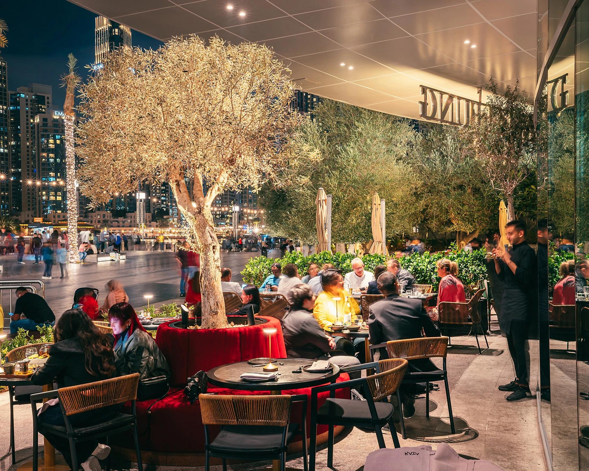 جرّب أروع النكهات في أفضل المطاعم في دبي مول