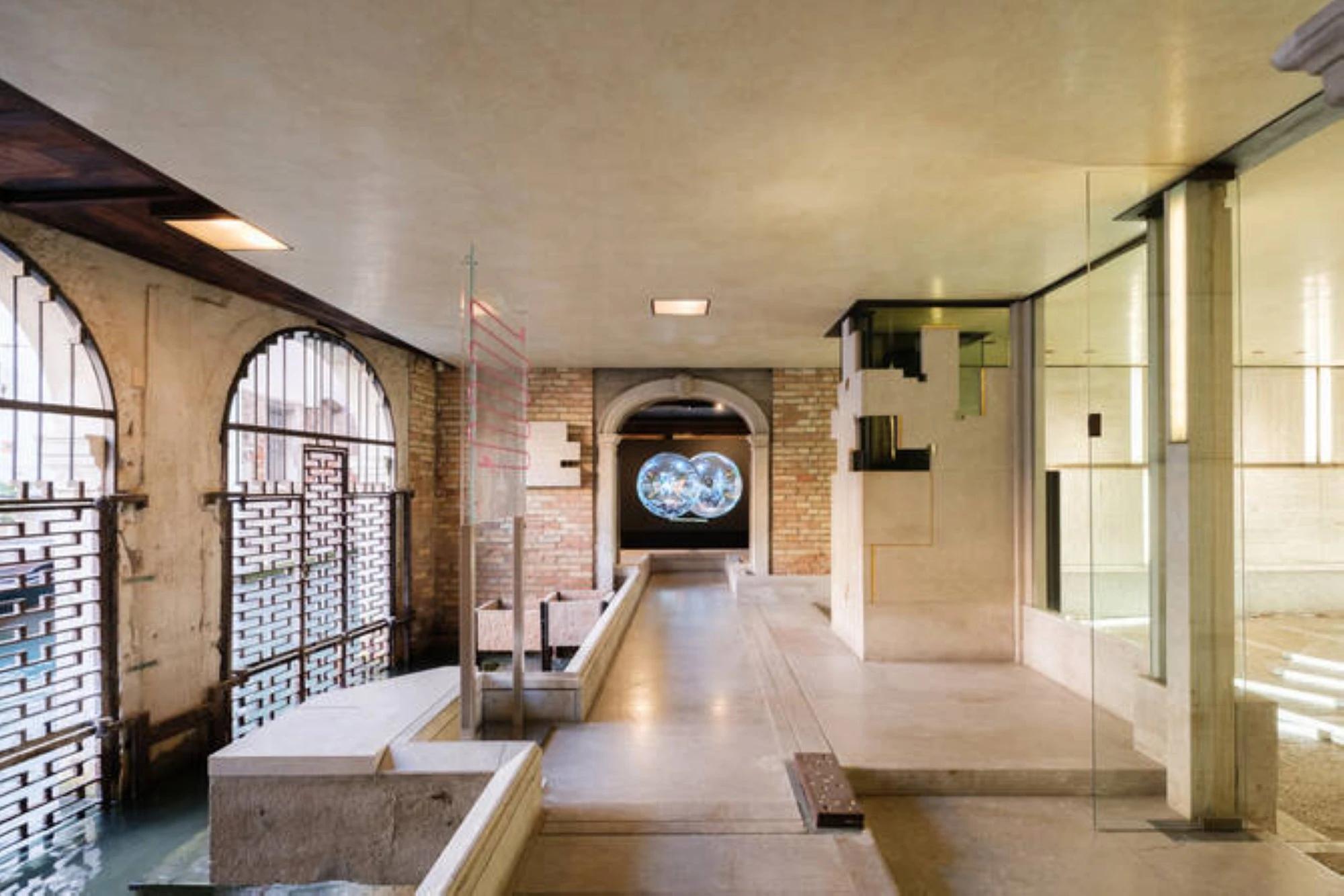 معرض كبسولة من نور الرياض يلمع في بينالي البندقية للعمارة