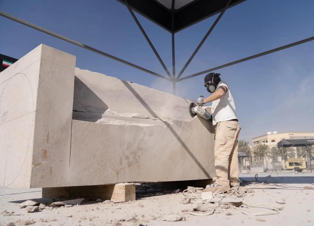 تعرّف على كل الفنانين المشاركين في ملتقى طويق للنحت 2026