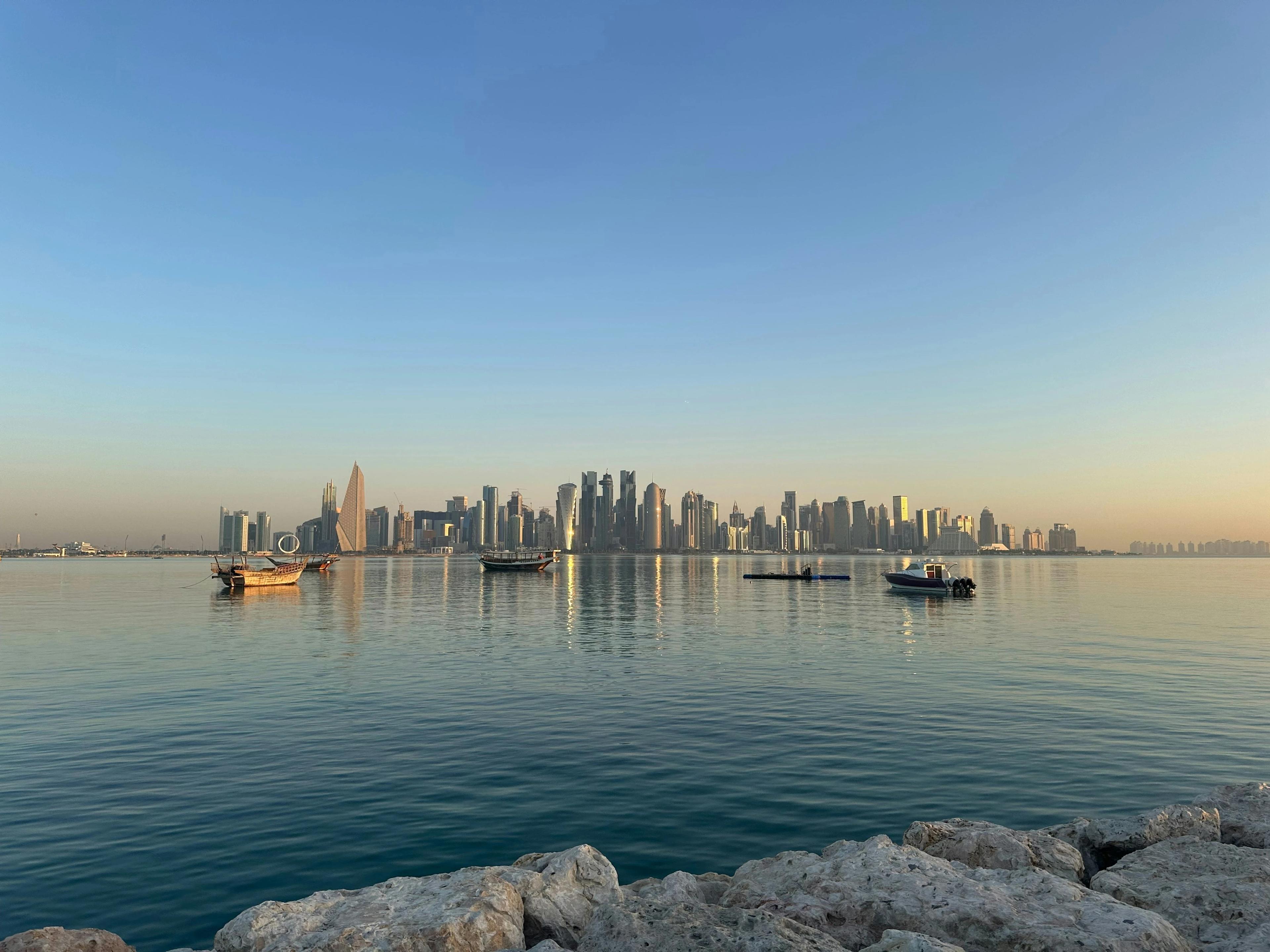 أفضل رحلات قصيرة يمكن القيام بها من قطر: إلى أين؟