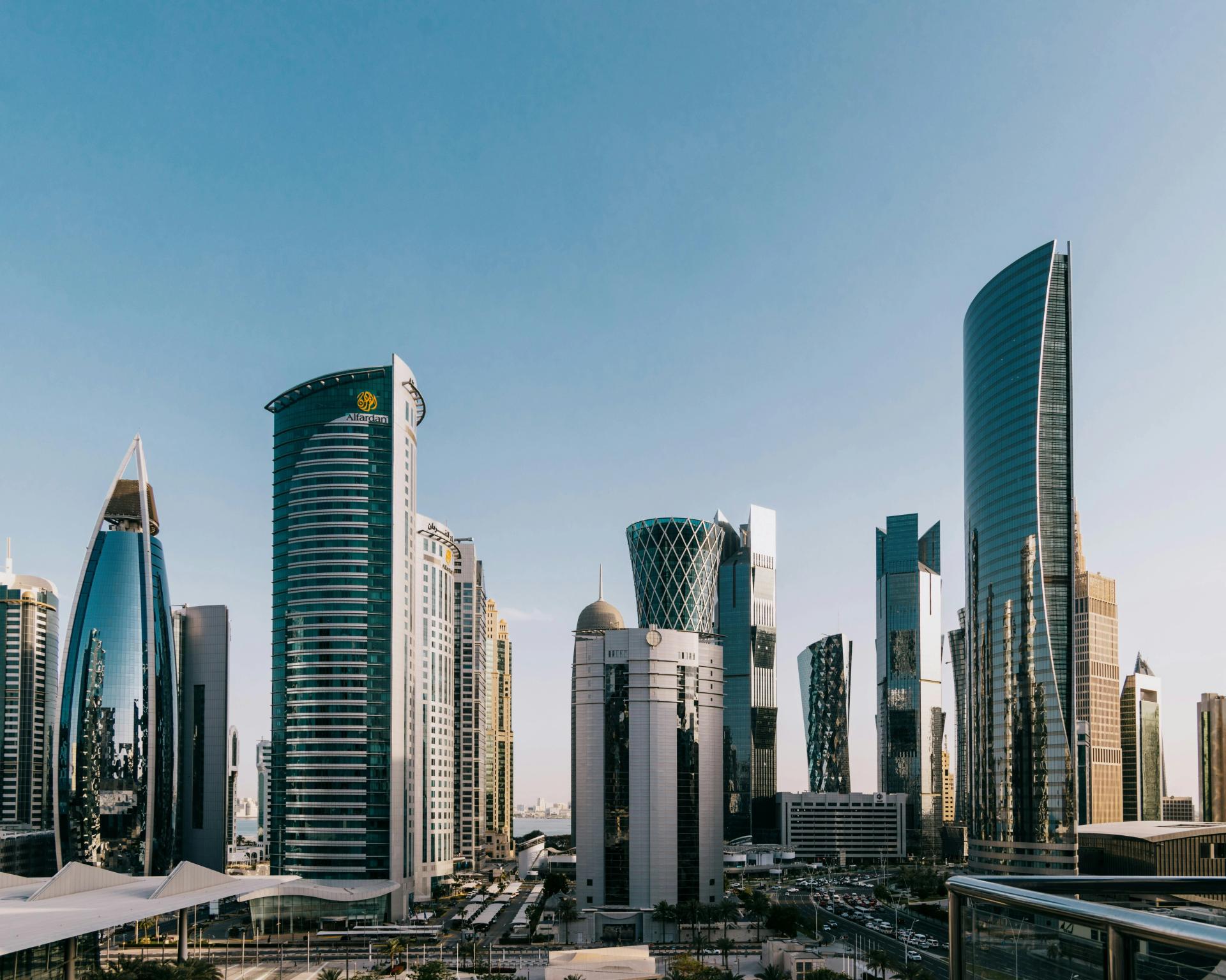 ما أسهل الطرق للقيام بجولة في الدوحة؟