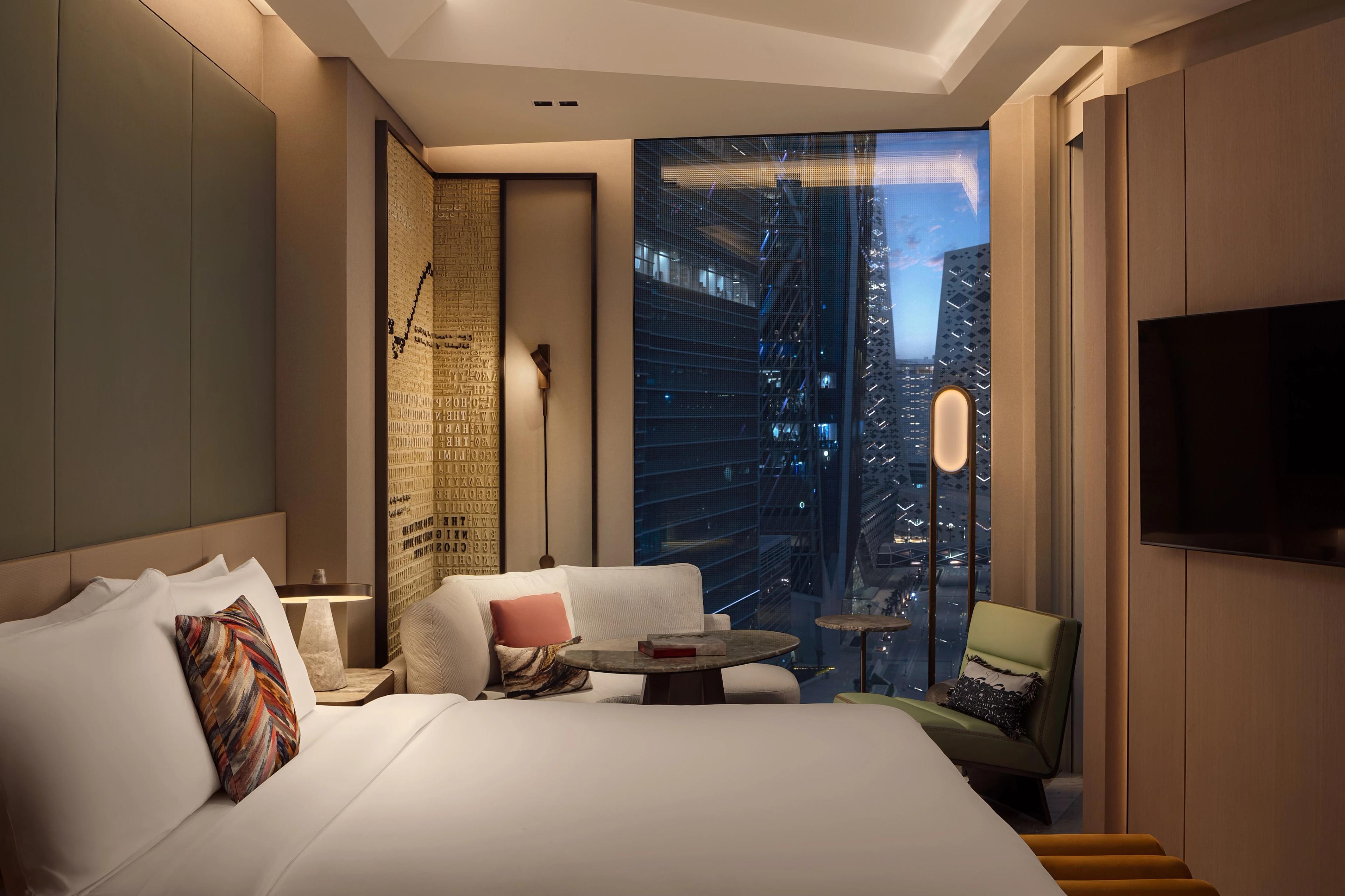 افتتاح جديد: أسلوب حياة فاخر وإبداع معماري في فندق دبليو كافد في الرياض