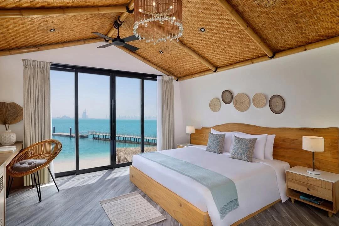 Resort Review: Anantara World Islands, Dubai