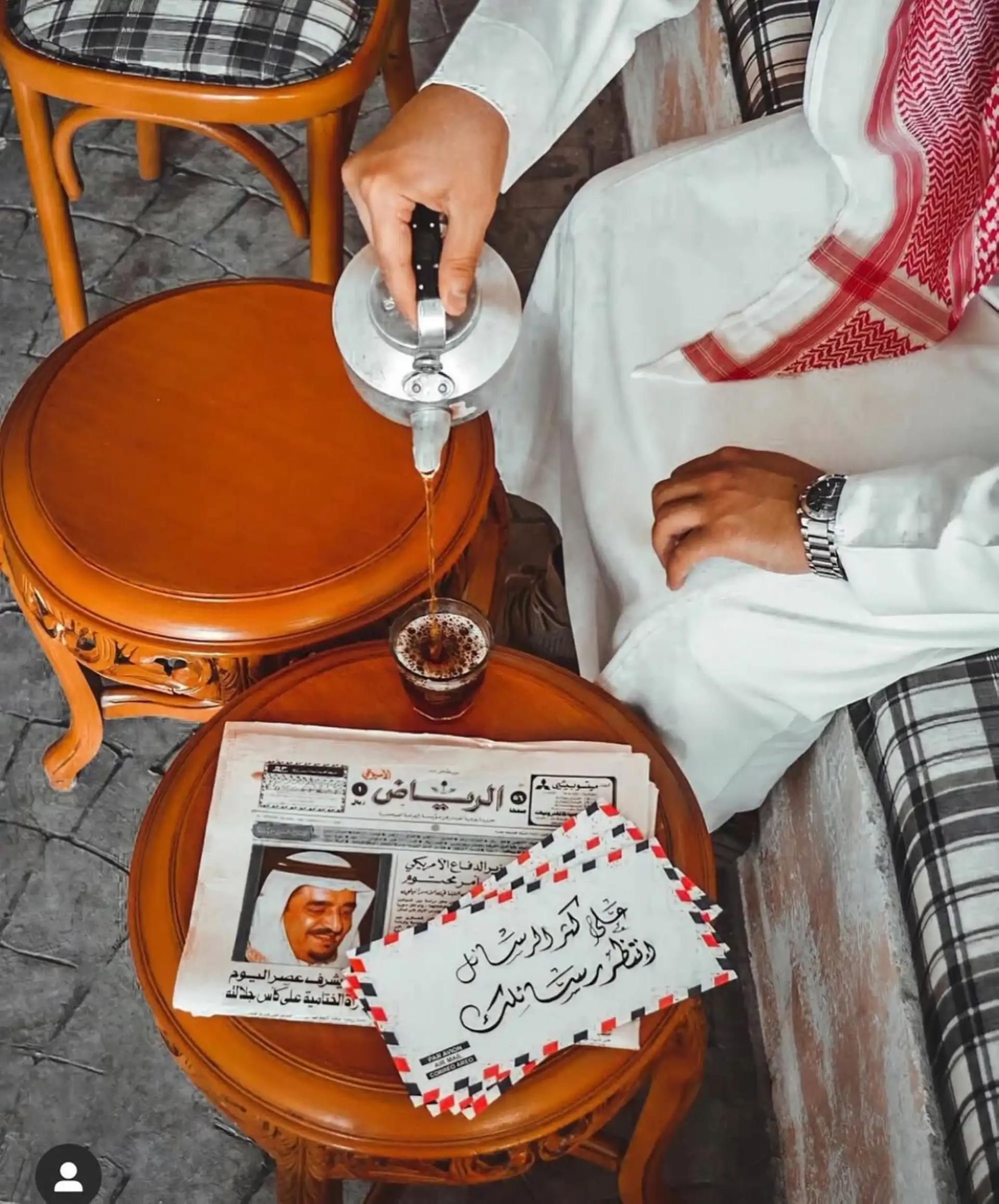 جلسة شاي في مقاهي الرياض: يا هلا ومرحب