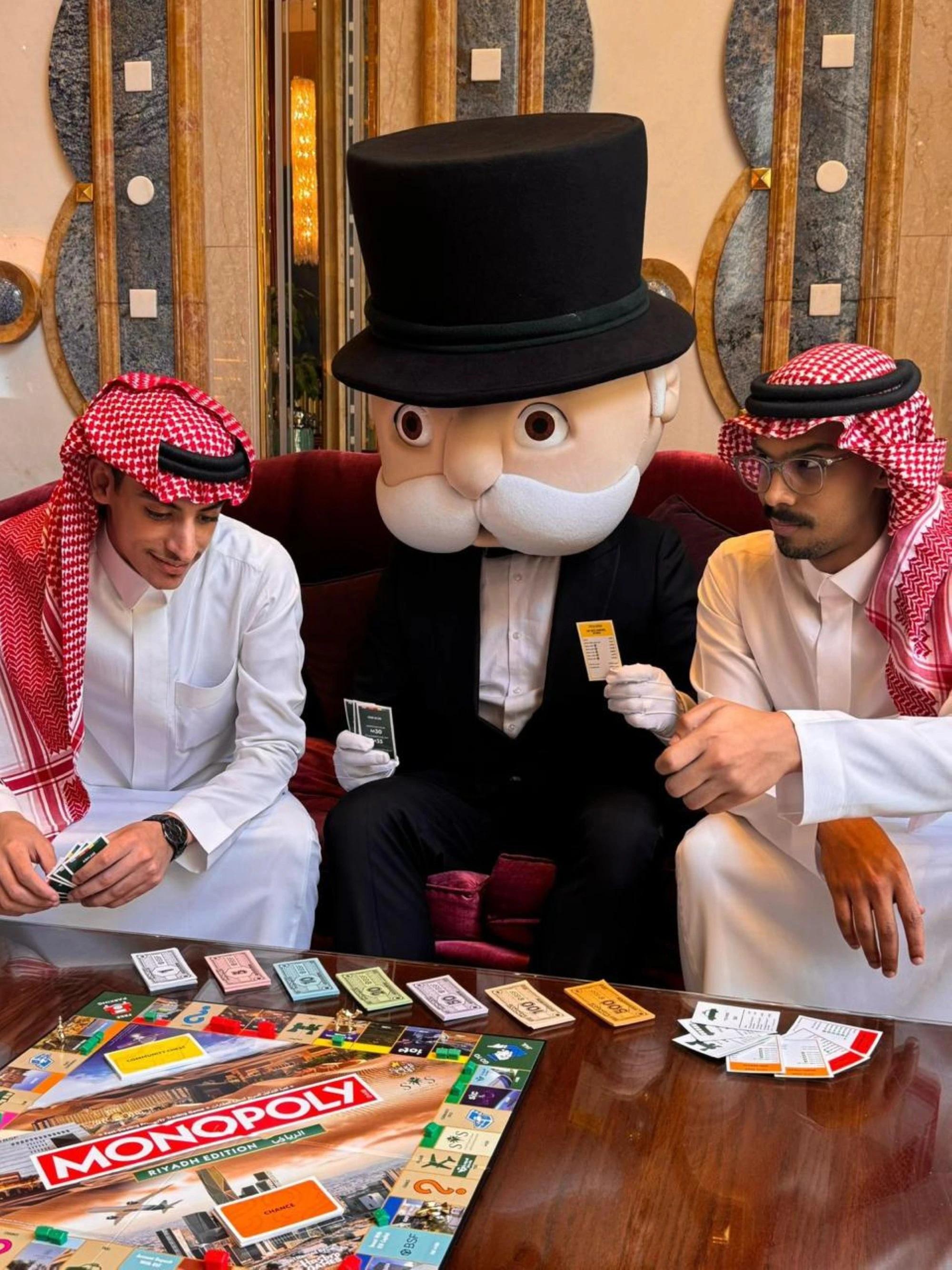 مونوبولي الرياض في المتاجر بالتزامن بعد موسم الرياض 2025